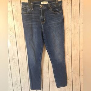 Abercrombie & Fitch the super skinny ankle high rise jeans 28/6 size 28  6r